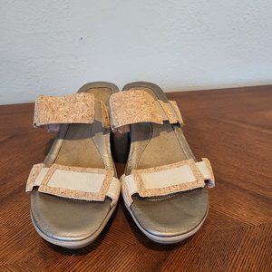 Naot Treasure Wedge Sandal EU 37 Champagne/Cork